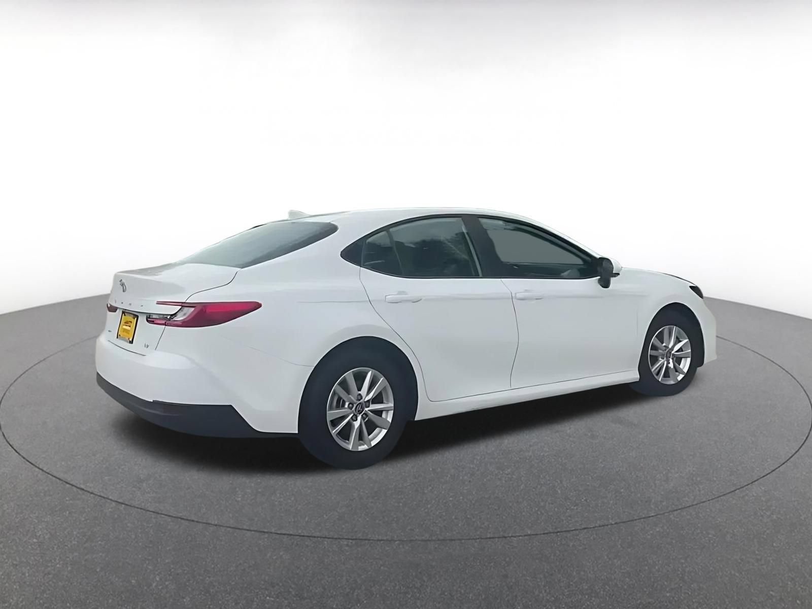 Used 2025 Toyota Camry LE FWD image 14