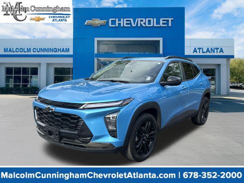 Used 2025 Chevrolet Trax ACTIV w/ Sunroof Package FWD image 1