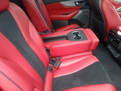 Used 2023 Acura MDX A-Spec image 5