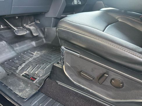 Used 2022 Ford F150 Lariat image 21