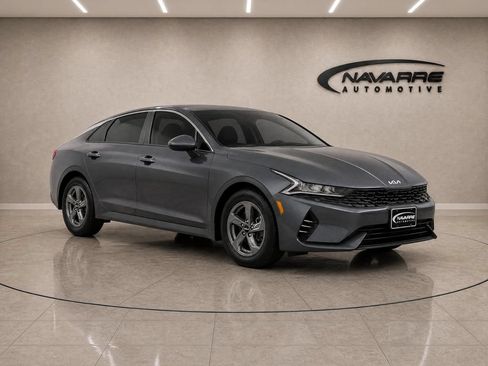 Used 2023 Kia K5 LXS FWD image 9