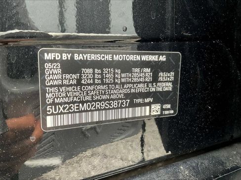 Used 2024 BMW X7 xDrive40i w/ Premium Package AWD/4WD image 17
