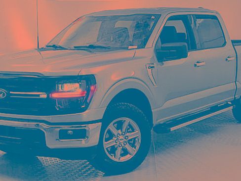 Certified 2025 Ford F150 XLT w/ Equipment Group 301A Standard image 6