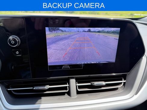 Used 2024 Chevrolet Trax LS w/ LS Convenience Package FWD image 6