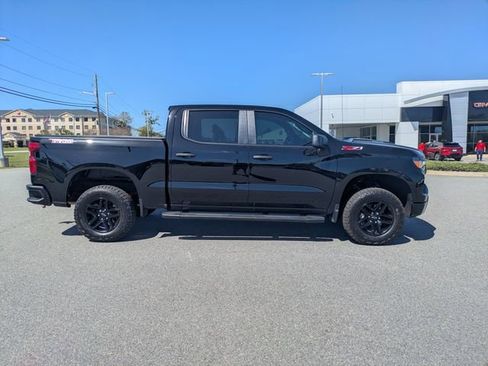 Used 2025 Chevrolet Silverado 1500 Custom Trail Boss image 3