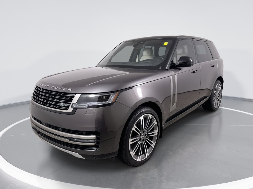 Used 2025 Land Rover Range Rover SE AWD/4WD image 1