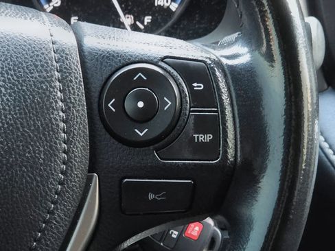 Used 2018 Toyota RAV4 XLE w/ All Weather Liner Package FWD image 24