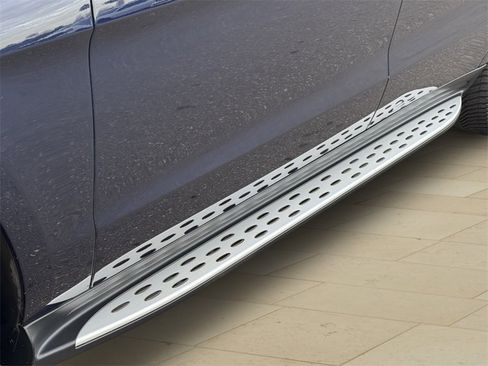 Used 2019 Mercedes-Benz GLS 450 4MATIC image 42