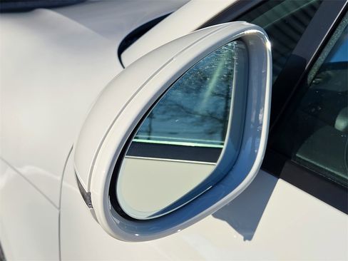 Certified 2026 Porsche Macan Turbo image 29