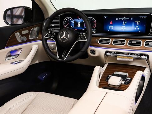 New 2026 Mercedes-Benz GLE 450 4MATIC Coupe image 12