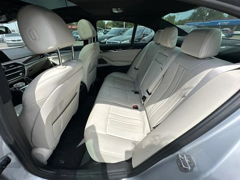 Used 2018 BMW 530e w/ Premium Package 2 RWD image 16