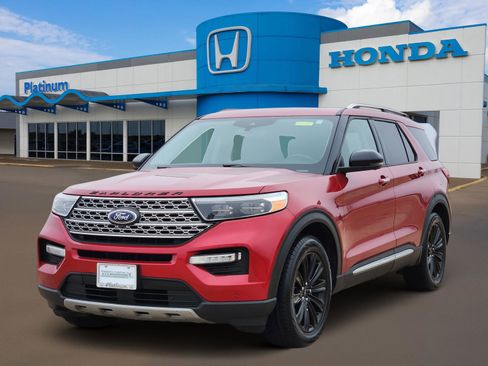 Used 2021 Ford Explorer Limited w/ Equipment Group 301A image 2