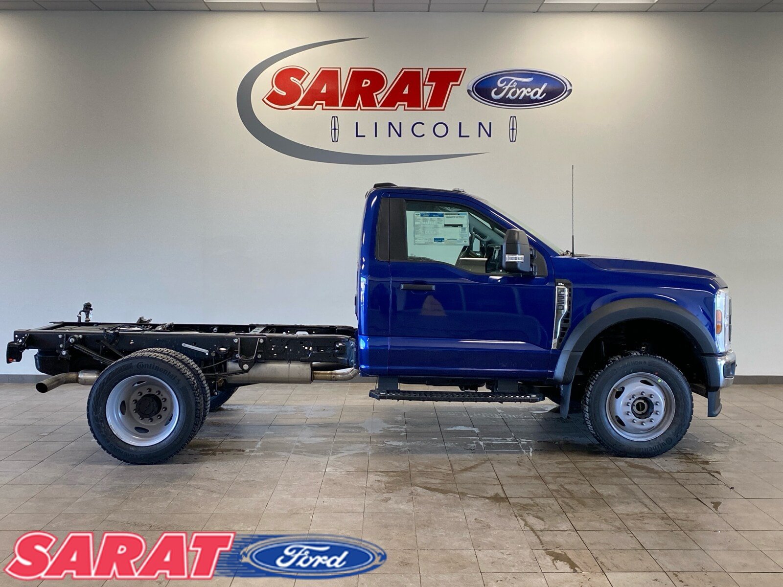 New 2026 Ford F550 4x4 Regular Cab Super Duty image 1