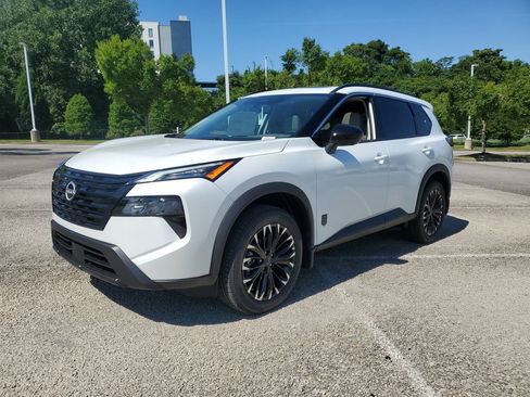 New 2026 Nissan Rogue Dark Armor FWD image 2