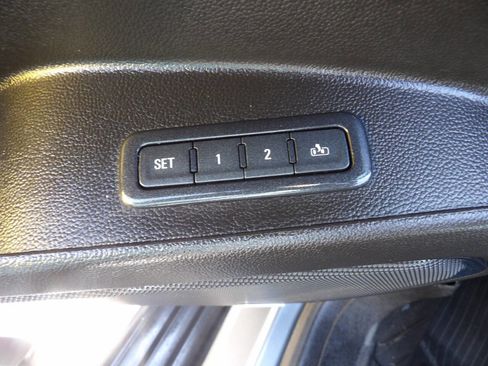 Used 2018 Chevrolet Suburban LT w/ Max Trailering Package AWD/4WD image 9