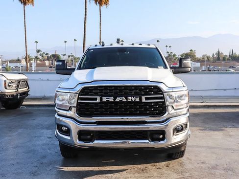 Used 2024 RAM 3500 Big Horn AWD/4WD image 3