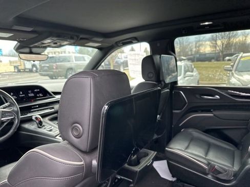 Used 2021 Cadillac Escalade ESV Sport w/ LPO, Illumination Package image 12