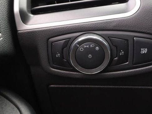 Certified 2024 Ford Edge SEL image 18