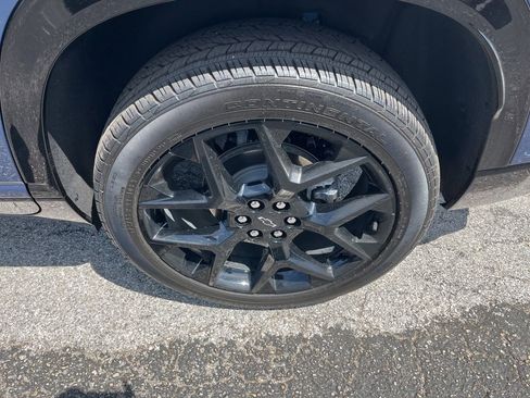 Used 2026 Chevrolet Traverse RS AWD/4WD image 9