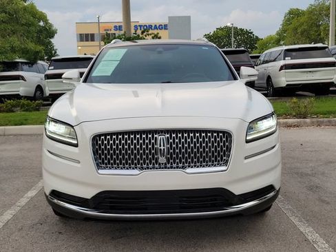 Certified 2022 Lincoln Nautilus Reserve FWD image 2