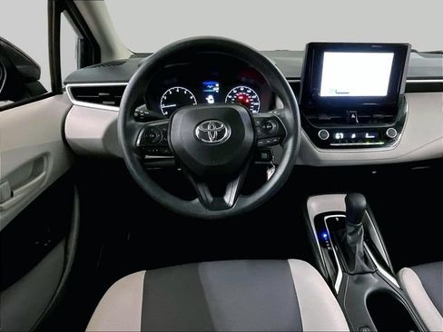 Used 2024 Toyota Corolla LE FWD image 5