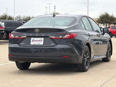 Used 2025 Toyota Camry LE image 8