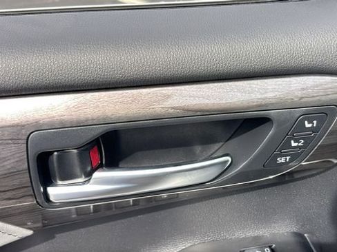 New 2026 Toyota Highlander Platinum image 14