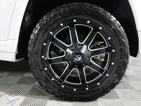 Used 2025 Jeep Grand Cherokee Summit AWD/4WD image 42