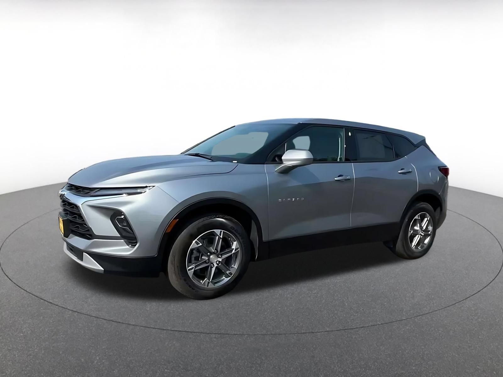 Used 2026 Chevrolet Blazer LT FWD image 7