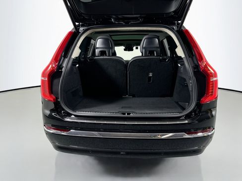 New 2025 Volvo XC90 T8 Ultra w/ Lounge Package image 20