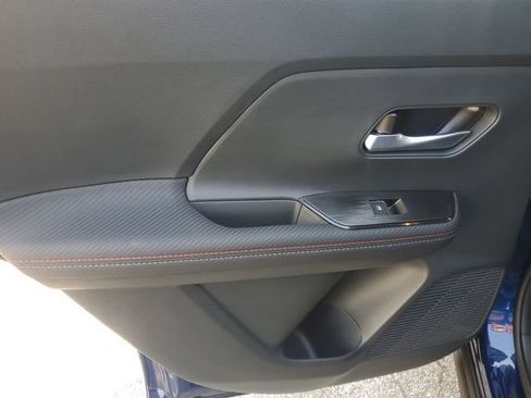 Certified 2025 Nissan Kicks SR w/ SR Premium Package FWD image 9