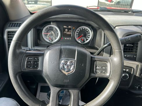 Used 2013 RAM 2500 Tradesman w/ Chrome Appearance Group image 17