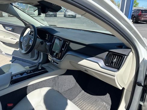 Certified 2024 Volvo S60 B5 Core w/ Climate Package AWD/4WD image 31