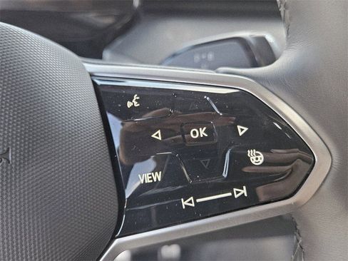 New 2025 Volkswagen ID. Buzz Pro S image 36