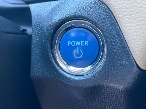 Certified 2020 Toyota RAV4 Limited image 24