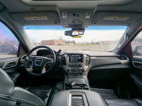 Used 2019 GMC Yukon XL Denali w/ Denali Ultimate Package image 17
