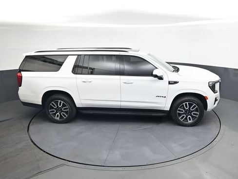 Used 2021 GMC Yukon XL AT4 w/ Rear Media and Nav Package AWD/4WD image 26