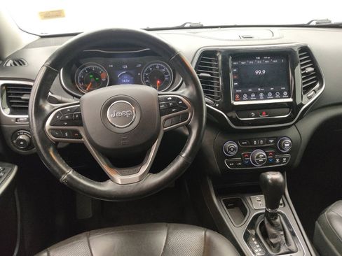 Used 2019 Jeep Cherokee Limited FWD image 22