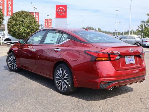 New 2025 Nissan Altima 2.5 SV w/ SV Premium Package image 2