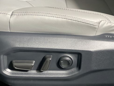 New 2026 Toyota Tundra Limited AWD/4WD image 15