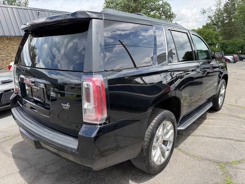 Used 2018 GMC Yukon SLE w/ SLE Value Package AWD/4WD image 3