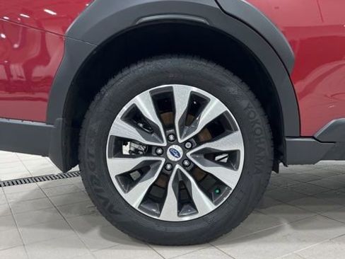 Certified 2025 Subaru Outback Limited image 23