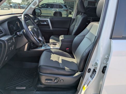 Certified 2023 Toyota 4Runner SR5 Premium image 10