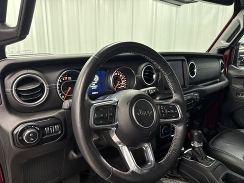 Used 2021 Jeep Gladiator Overland w/ Popular Equipment Package AWD/4WD image 19