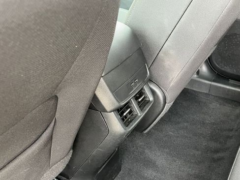 Used 2025 Chevrolet Equinox LT image 24