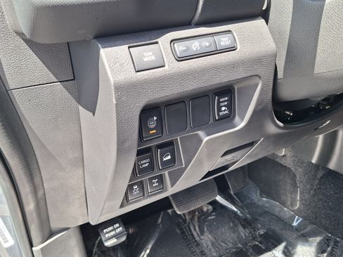 Certified 2024 Nissan Frontier PRO-4X w/ Pro Convenience Package AWD/4WD image 10