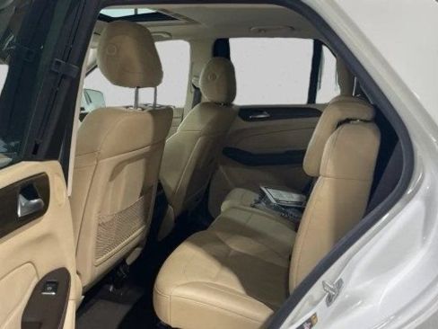 Used 2018 Mercedes-Benz GLE 350 w/ Premium 2 Package image 17