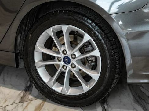 Used 2020 Ford Fusion SE FWD image 48