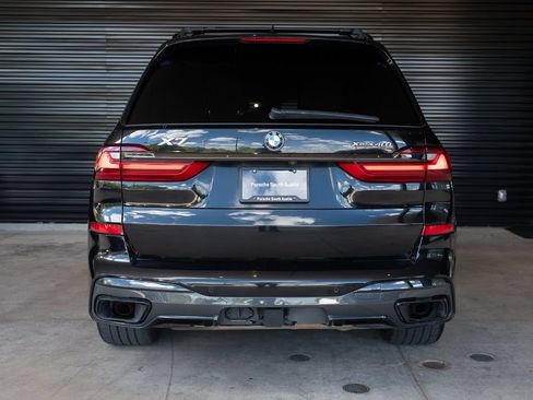 Used 2021 BMW X7 xDrive40i w/ M Sport Package AWD/4WD image 6