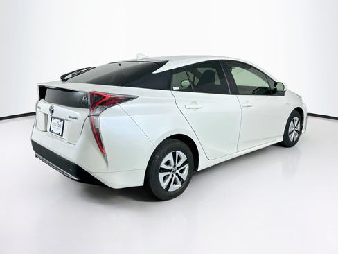 Used 2017 Toyota Prius Three w/ Carpet Mat Package FWD image 9